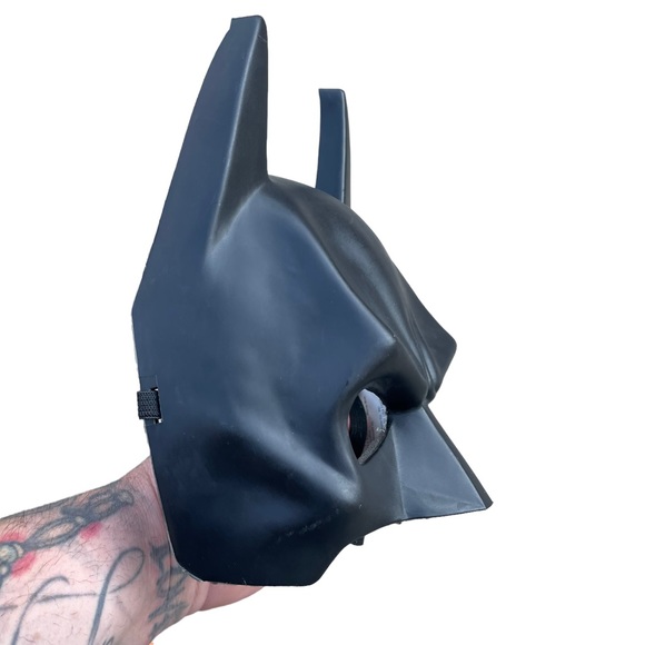 Batman Mask DC Comics Licensed Plastic The Dark Knight Rises Halloween Costume - Picture 15 of 16